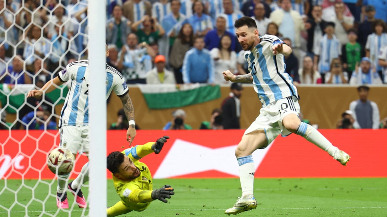 El argentino ilusionó momentáneamente a sus hinchas con la tercera anotación.