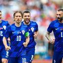 Luka Modric de Croacia celebra después de marcar el primer gol de su equipo durante el partido amistoso internacional entre Portugal y Croacia en el Estadio Nacional do Jamor el 08 de junio 2024 en Lisboa, Portugal.