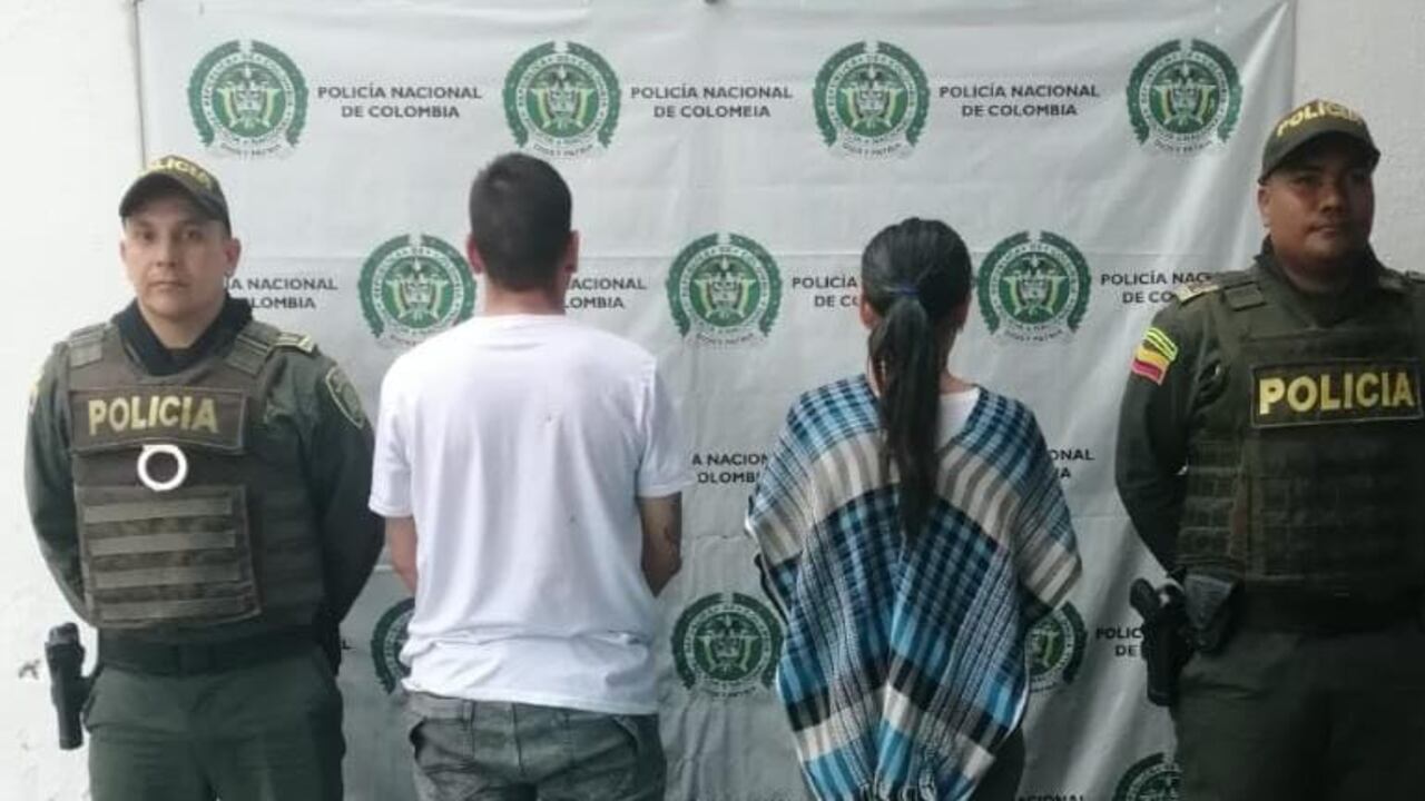 Fueron dejados a disposición de la autoridad judicial competente para que respondan por el presunto delito de violencia intrafamiliar.