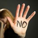 Cuando una mujer dice que no, quiere decir que no. ¡Utilice esta imagen para ayudar a detener la violencia contra las mujeres!