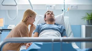 Orar por los enfermos es de los actos más sagrados que alguien puede hacer por el prójimo.