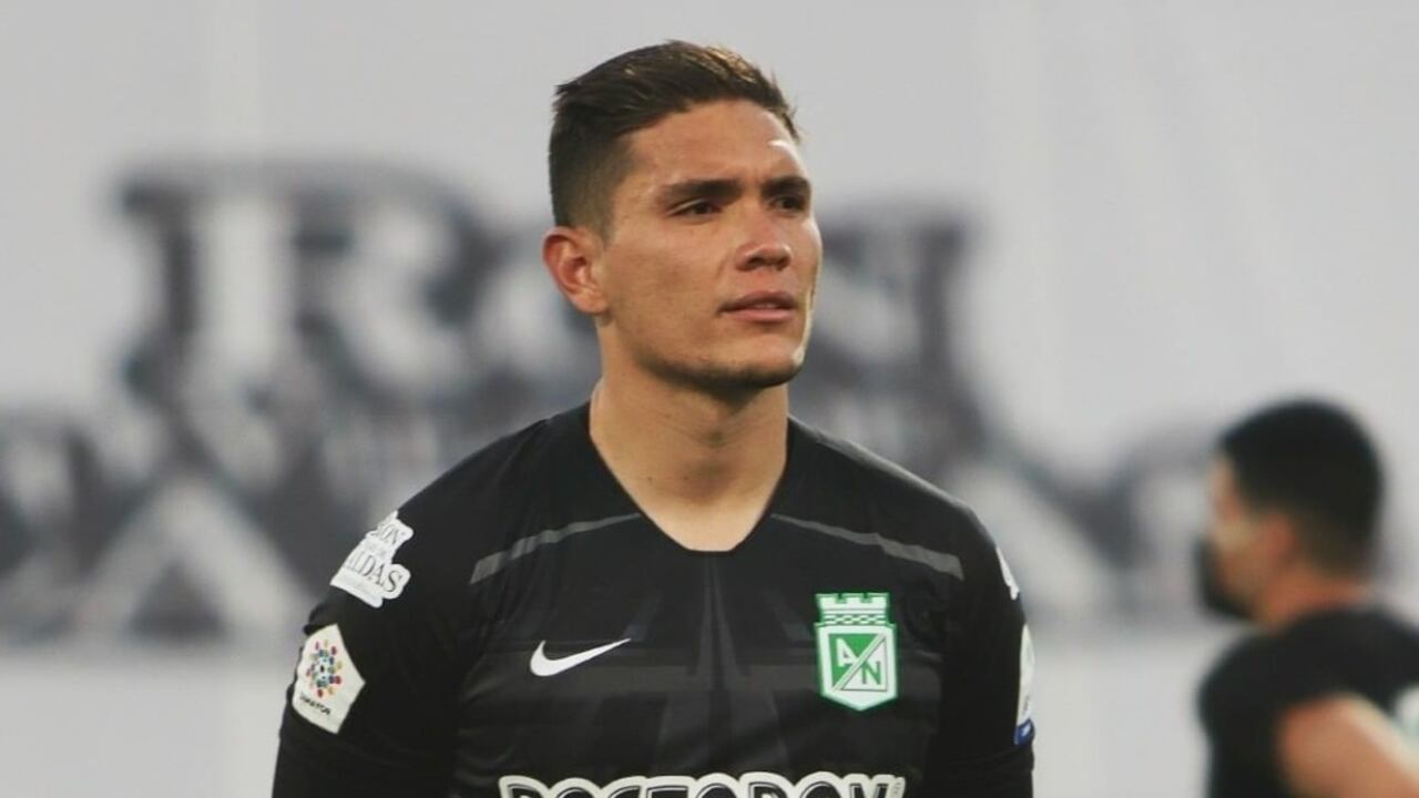 Aldair Quintana, arquero de Atlético Nacional fue silbado por más de 30 mil hinchas en el estadio Atanasio Girardot tras la derrota 3 a 1 vs. Millonarios