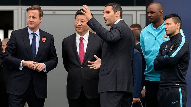 El presidente Xi, un conocido aficionado al fútbol, ​​visitó la cancha del Manchester City en su visita a Reino Unido en 2015.