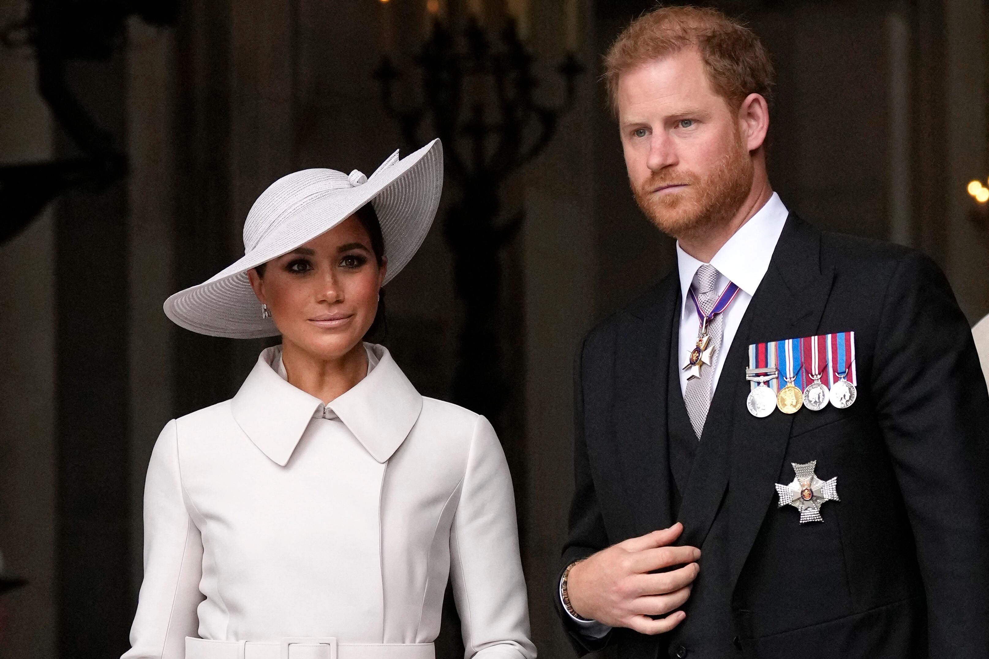 Una investigación sobre las denuncias de intimidación por parte de Meghan Markle contra el personal de la familia real ha llevado a un cambio en la política de recursos humanos, pero los detalles no se publicarán, según una fuente importante de la familia. (Photo by Matt Dunham / POOL / AFP)