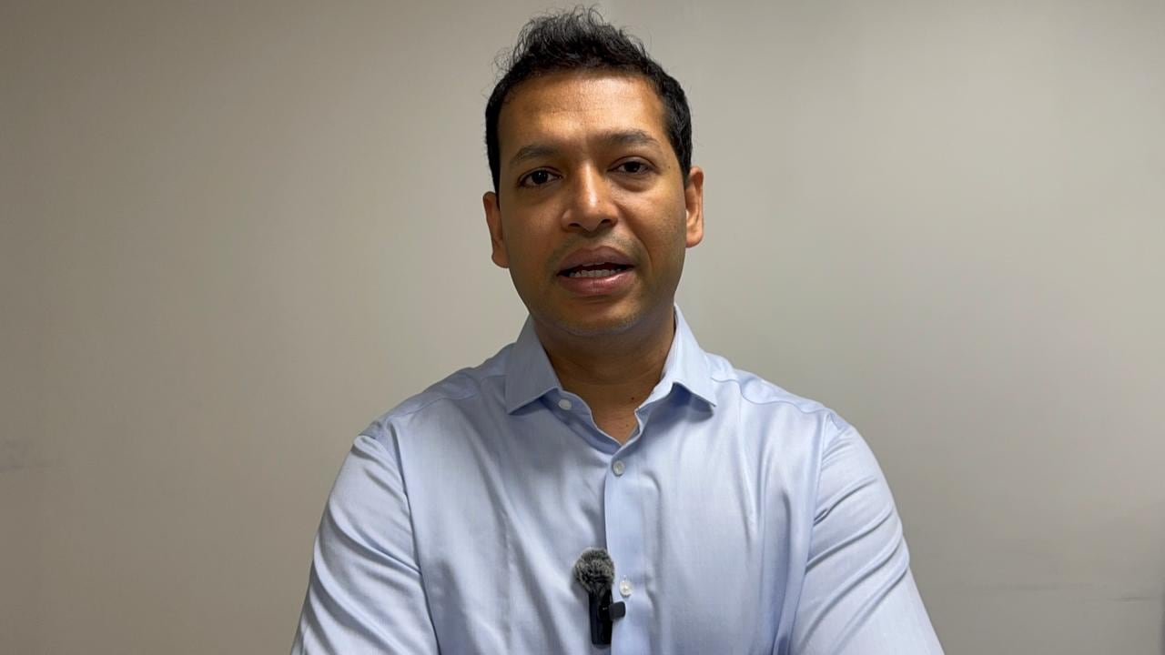 “Lo que hicimos fue quitar de la cadena de valor al importador. Cuando tú te vuelves el importador, tu precio es automáticamente muchísimo más económico”, indicó Vivek.