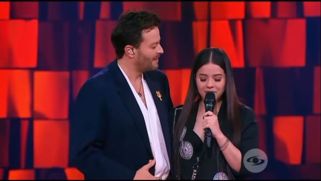 Corista de Omar Geles en La Descarga