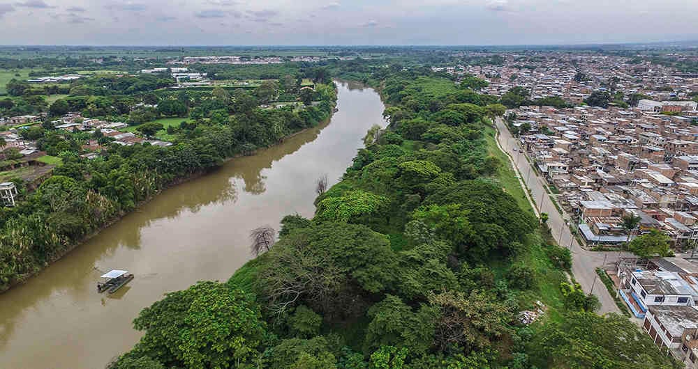 El 77 % del abastecimiento de agua de la ciudad proviene del río Cauca.