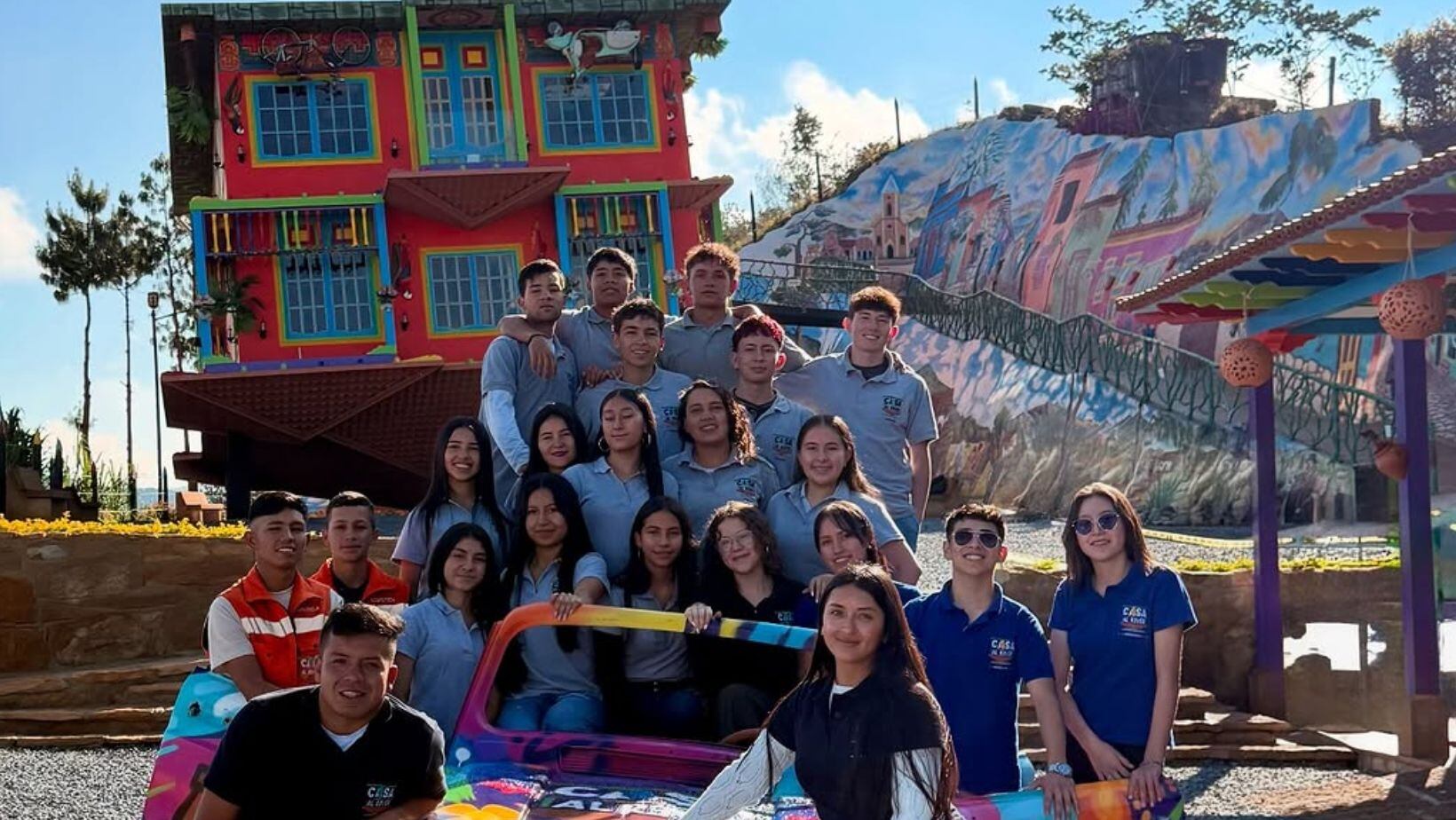 Precio de ingreso a la casa al revés en Ráquira, a 60 km de Tunja: ¿cómo llegar?