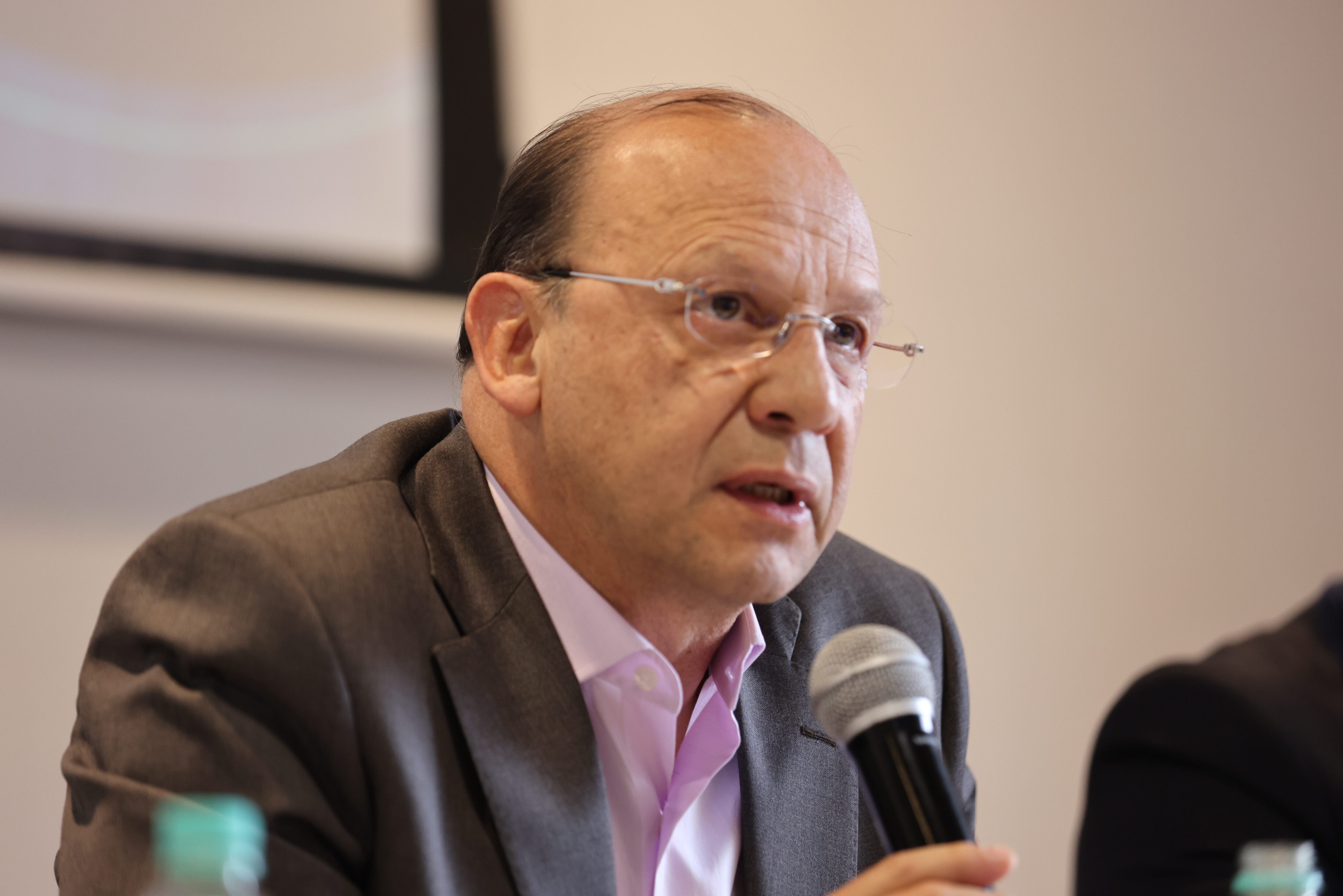 Germán Ávila Plazas
Nuevo Ministro de Hacienda
Rueda de Prensa