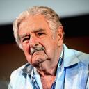 El ex presidente de Uruguay Pepe Mujica presenta su último libro "A Black Sheep Bring The Power" durante su visita al Parque Agroalimentario FICO el 29 de agosto de 2018 en Bolonia, Italia. (Foto de Roberto Serra/Iguana Press/Getty Images)