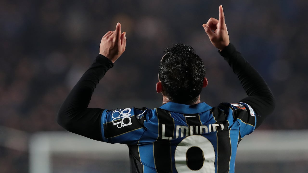 El colombiano se reportó con doblete en el juego de ida ante Bayern Leverkusen.