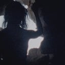 'El mañana es un palacio de agua';
'La jungla te conoce mejor que tú mismo'; 'nuestro canto a la guerra'.