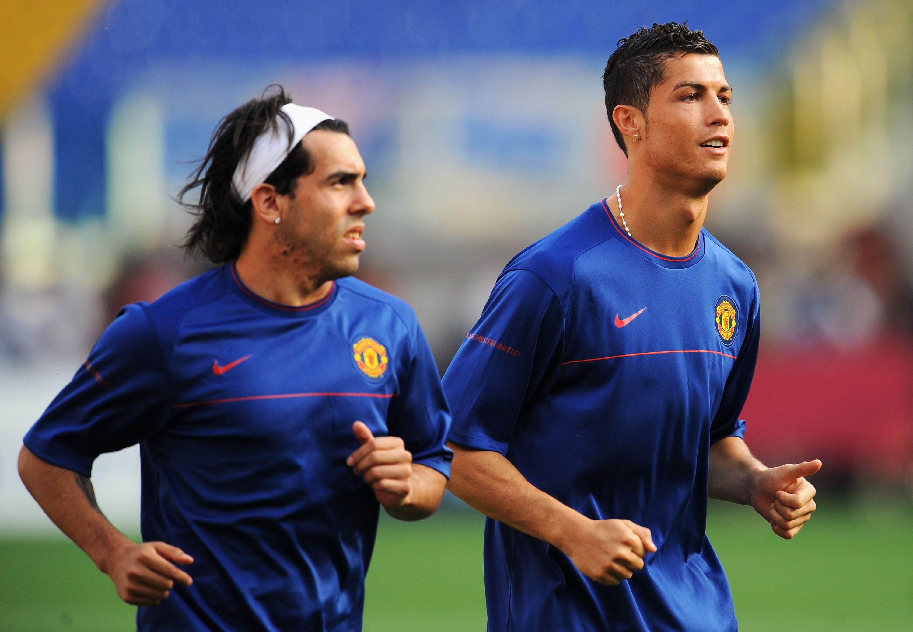 Imagen de mayo de 2009, cuando Carlos Tévez y Cristiano Ronaldo jugaban juntos en Manchester United.