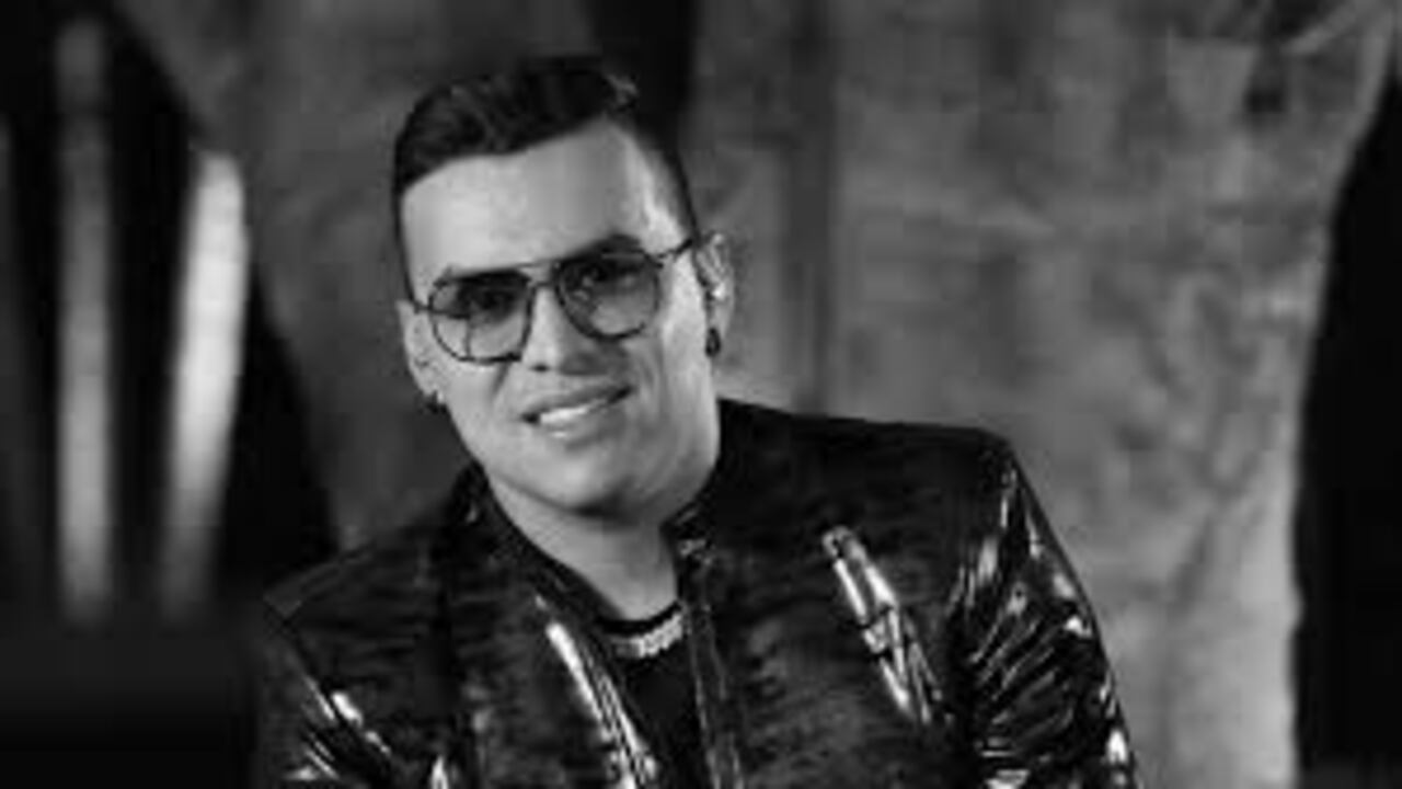 El rostro del fallecido cantante de música popular