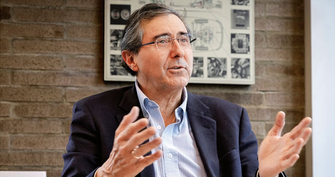 Gabriel Escallón, gerente general de Cimento, explicó que con este proyecto Bogotá recibirá cerca de 18.000 m² de espacio peatonal, incluyendo plazoletas peatonales y ampliación de andenes. Se generarán 3.000 empleos directos e indirectos.