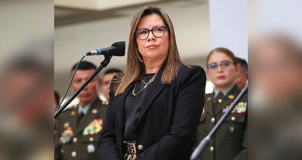 La resolución advierte que la fiscal Luz Adriana Camargo podrá asumir las investigaciones y ordenar el traslado de los funcionarios a cargo de los procesos que enredan al Gobierno nacional.