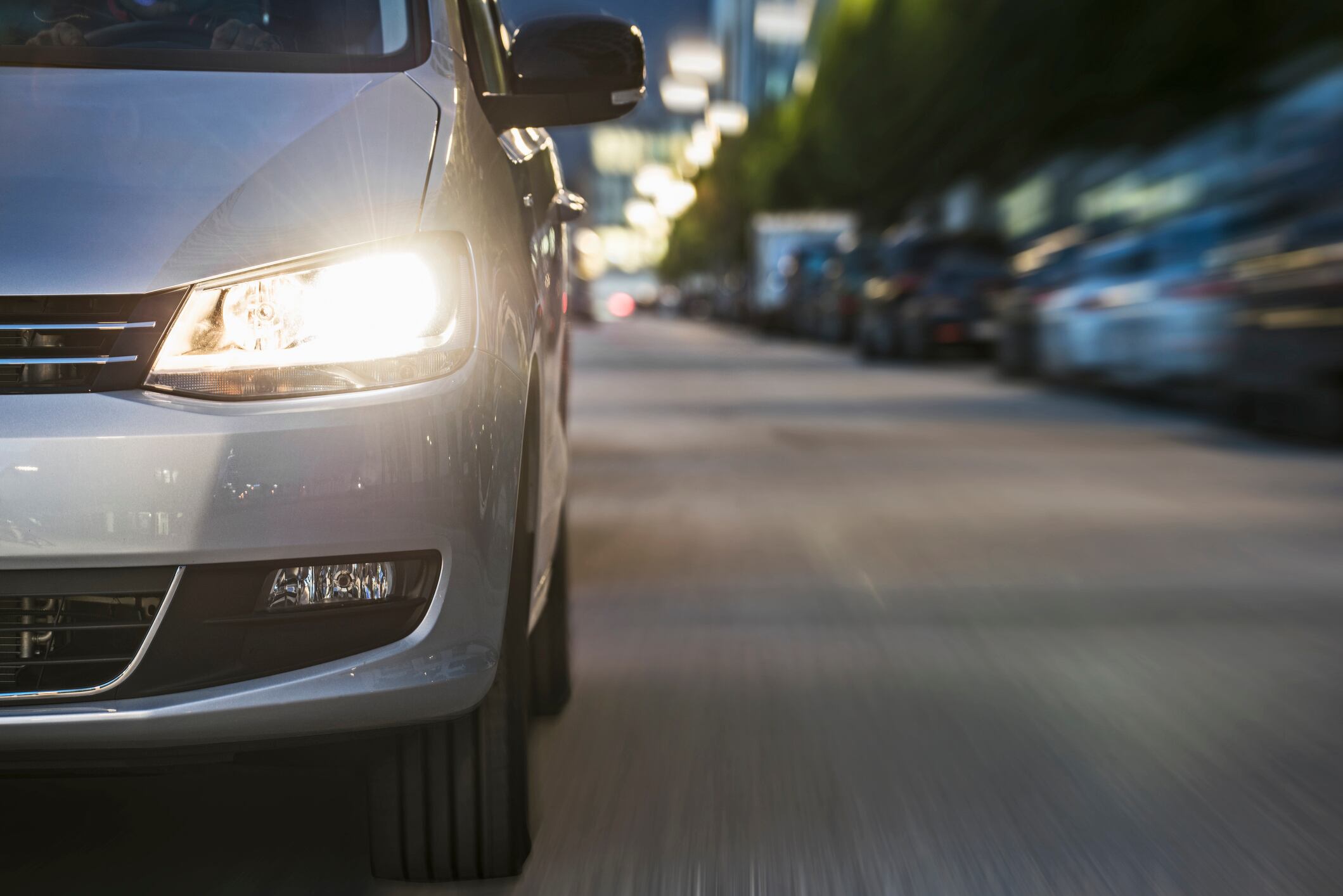 La vida útil de las luces delanteras de un carro dependen de los cuidados del usuario.