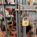 Las condiciones de hacinamiento que viven las personas privadas de la libertad en Cali, no permiten una verdadera resocialización, por el contrario, aumenta su accionar criminal. No hay espacio en las cárceles de la región para que sean enviados a estos lugares. Foto Especial para El País.