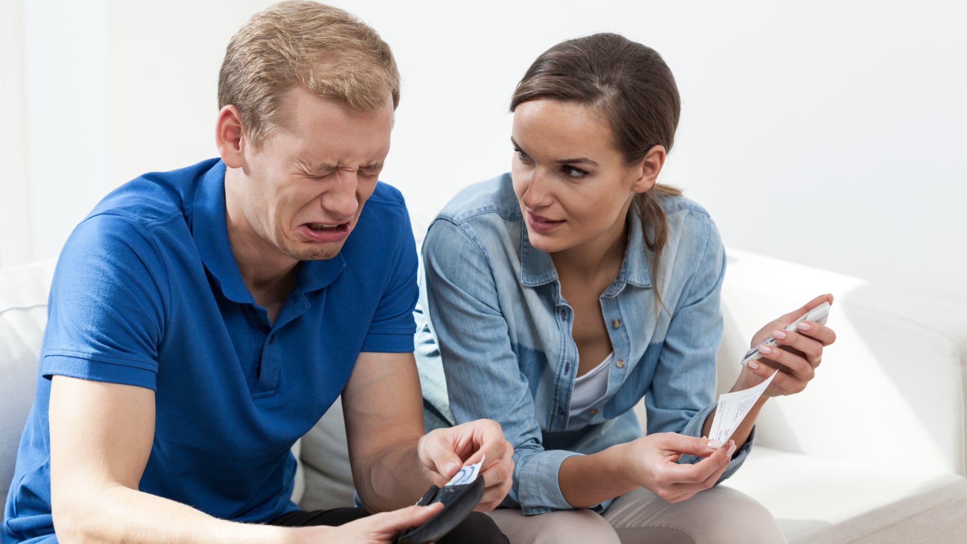 La clave está en mantenerse alerta, desconfiar de mensajes inusuales y actuar siempre con prudencia.