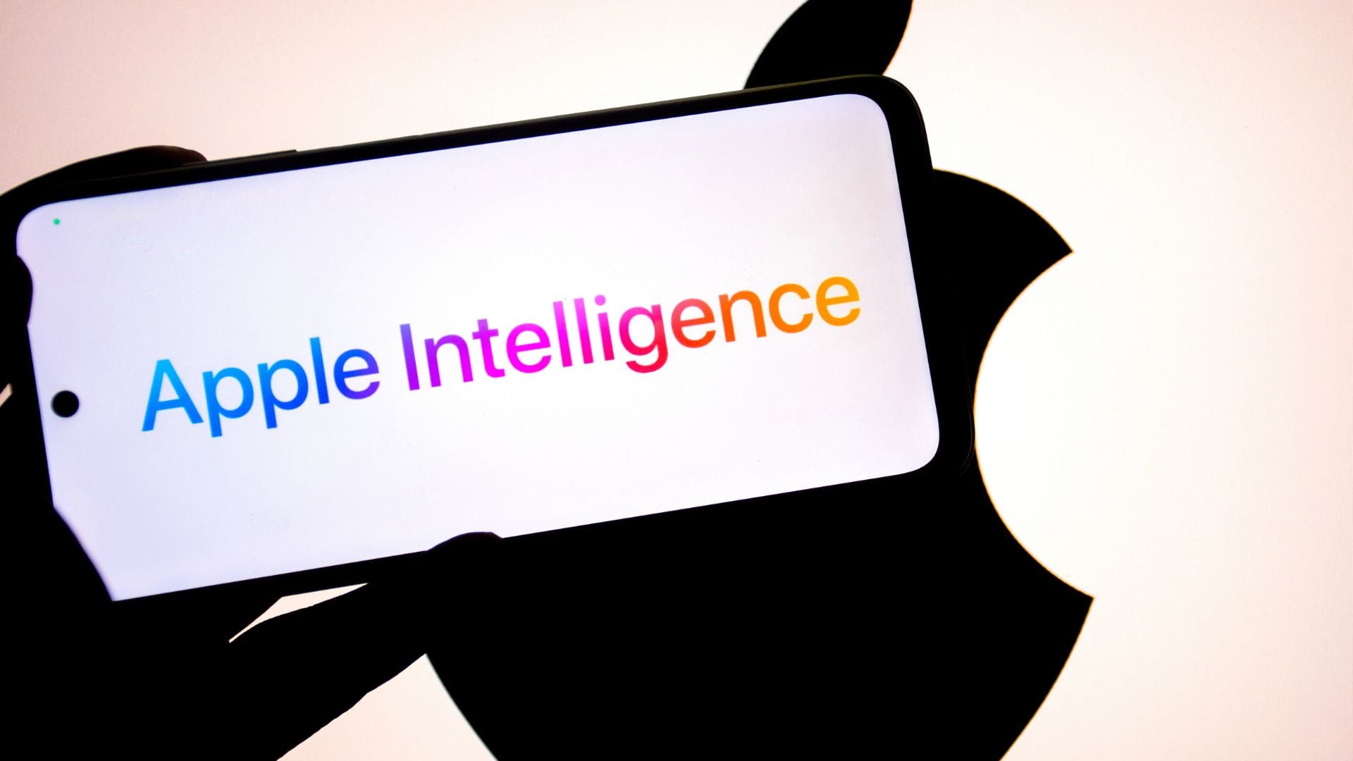 Cook no descarta fusiones o adquisiciones con otras compañías que fortalezcan la estrategia de IA de Apple.
