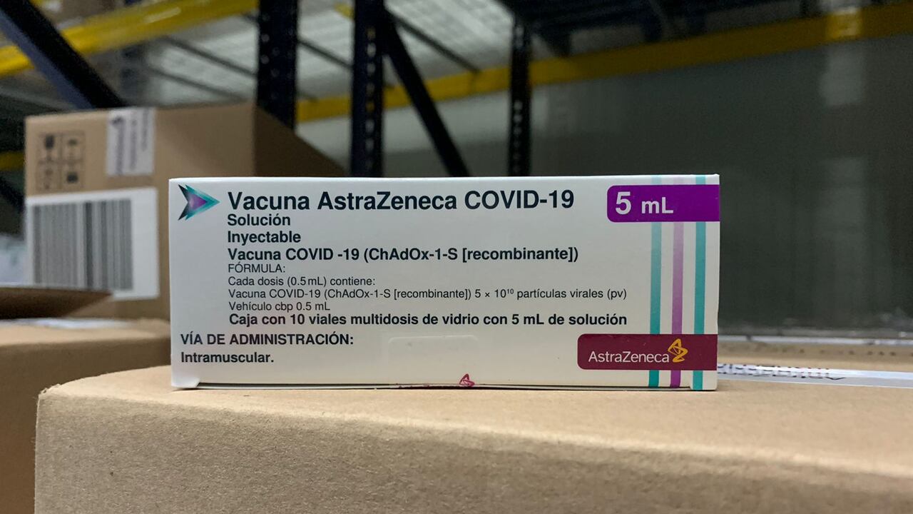 Colombia recibió 163.200 de dosis de vacunas del laboratorio AstraZeneca mediante el acuerdo bilateral con esta farmacéutica.
