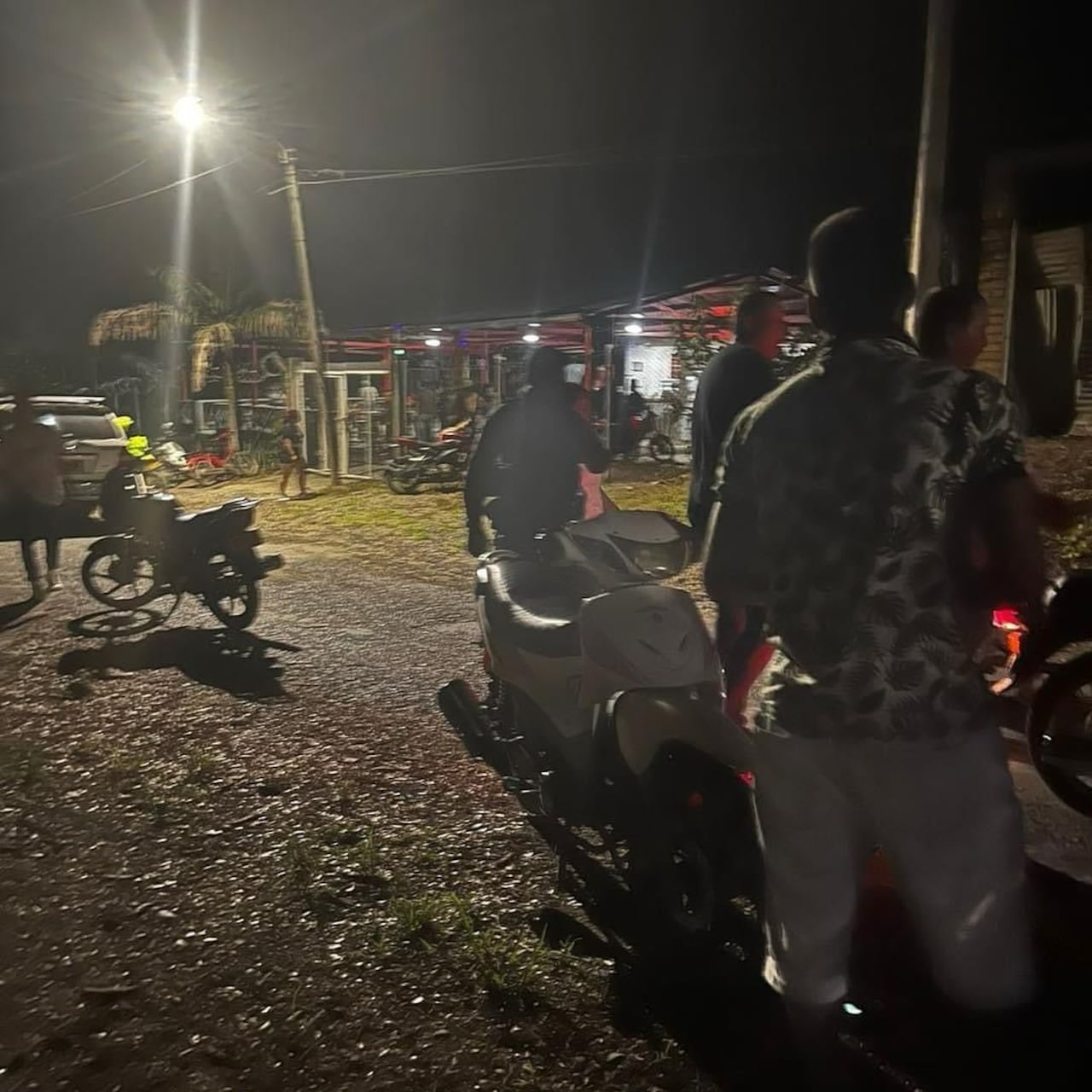 Cinco personas fueron asesinadas en el bar El Samán, del corregimiento de San Pacho, municipio de Toro, Valle del Cauca.