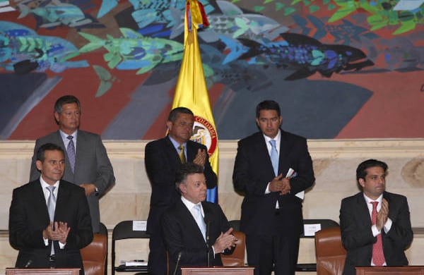 "Soldados y policías merecen la gratitud eterna de Colombia", dijo Santos a las Fuerzas Militares.