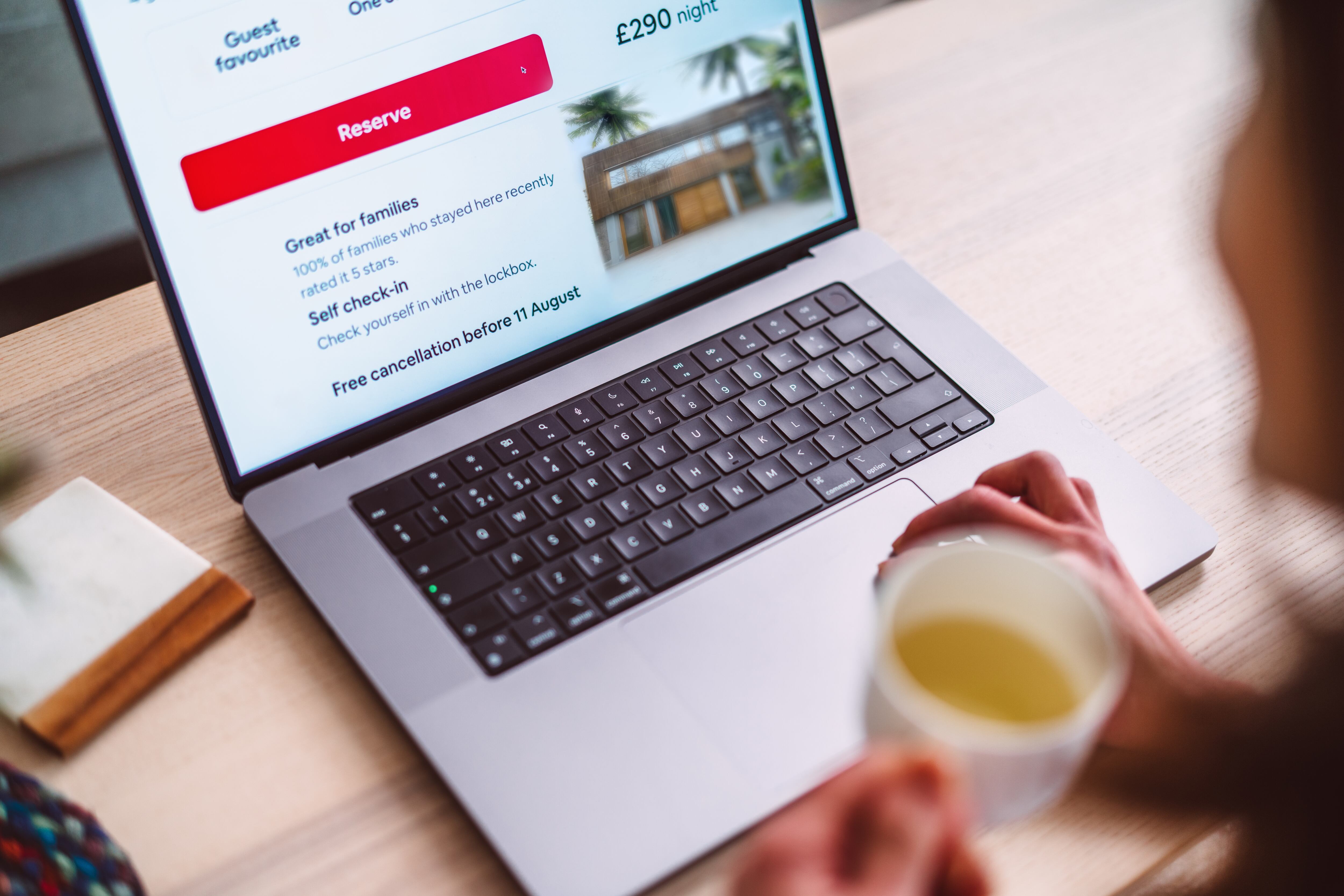 Así funciona la estafa de la reserva de hotel cancelada en Booking.