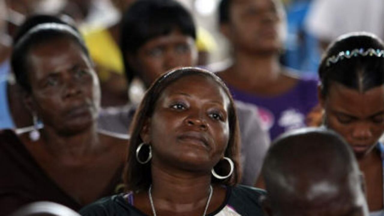 En un simbólico acto celebrado en Yuto, a casi una hora de Quibdó, la capital chocoana, el director del Instituto Colombiano para el Desarrollo Rural (Incoder), Juan Manuel Ospina, hizo entrega de 73.000 hectáreas a Cocomopoca.