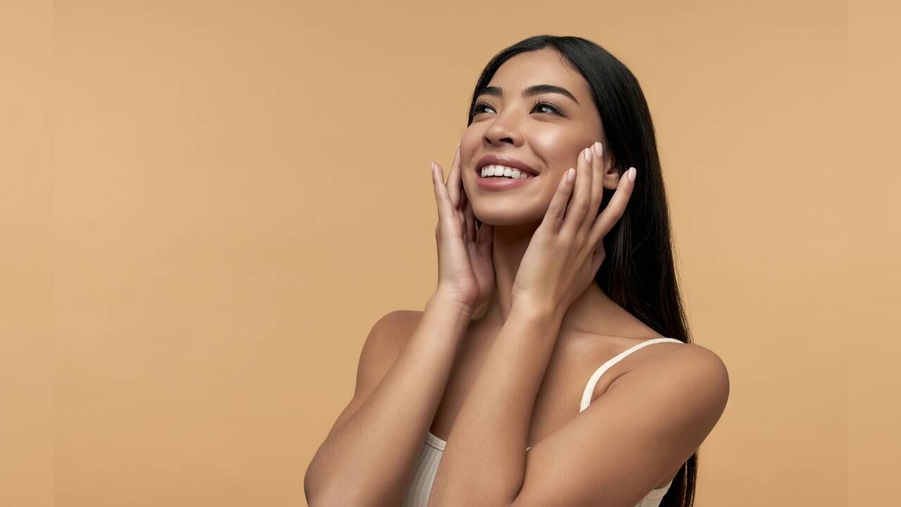 Expertos recomiendan las vitaminas A, E y K para el cuidado de la piel. Foto: Getty Images.