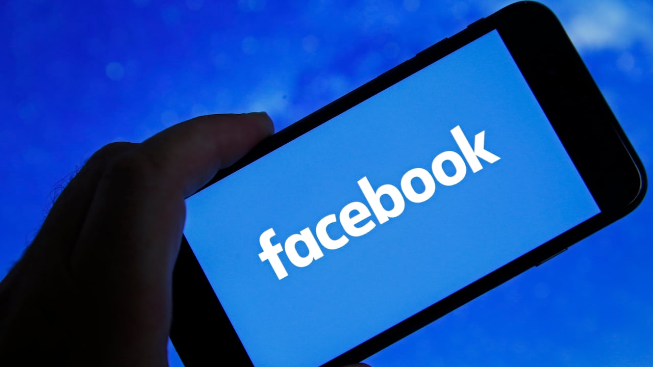 Con una serie de pasos, los usuarios pueden ser desbloqueado de un grupo o página en Facebook.