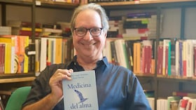 Carlos Juan Antonio Toro Torres, médico especialista en medicina física y rehabilitación.