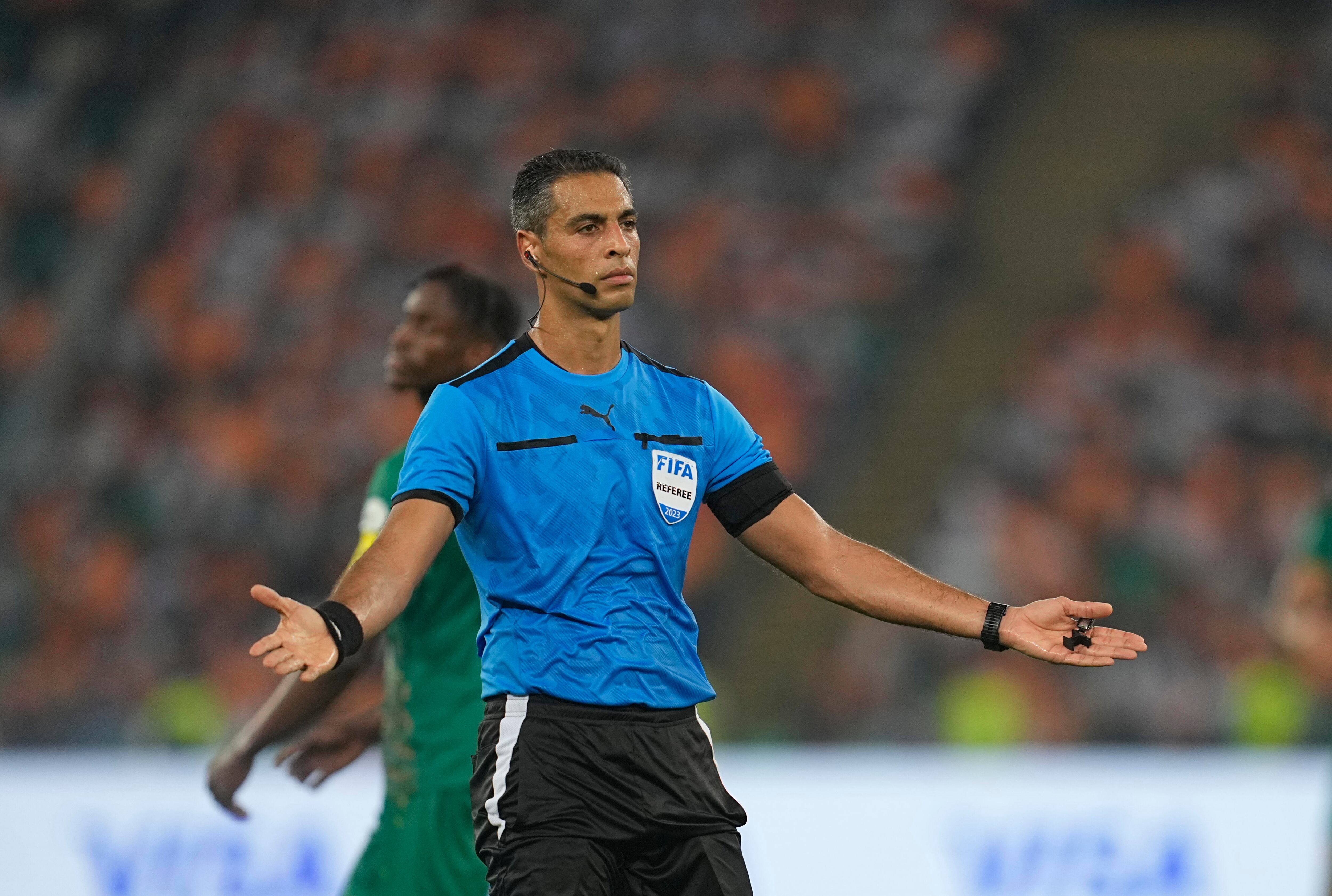 Amin Mohamed Omar, de Egipto, fue a quien se le negó pitar el Camerún vs. Marruecos