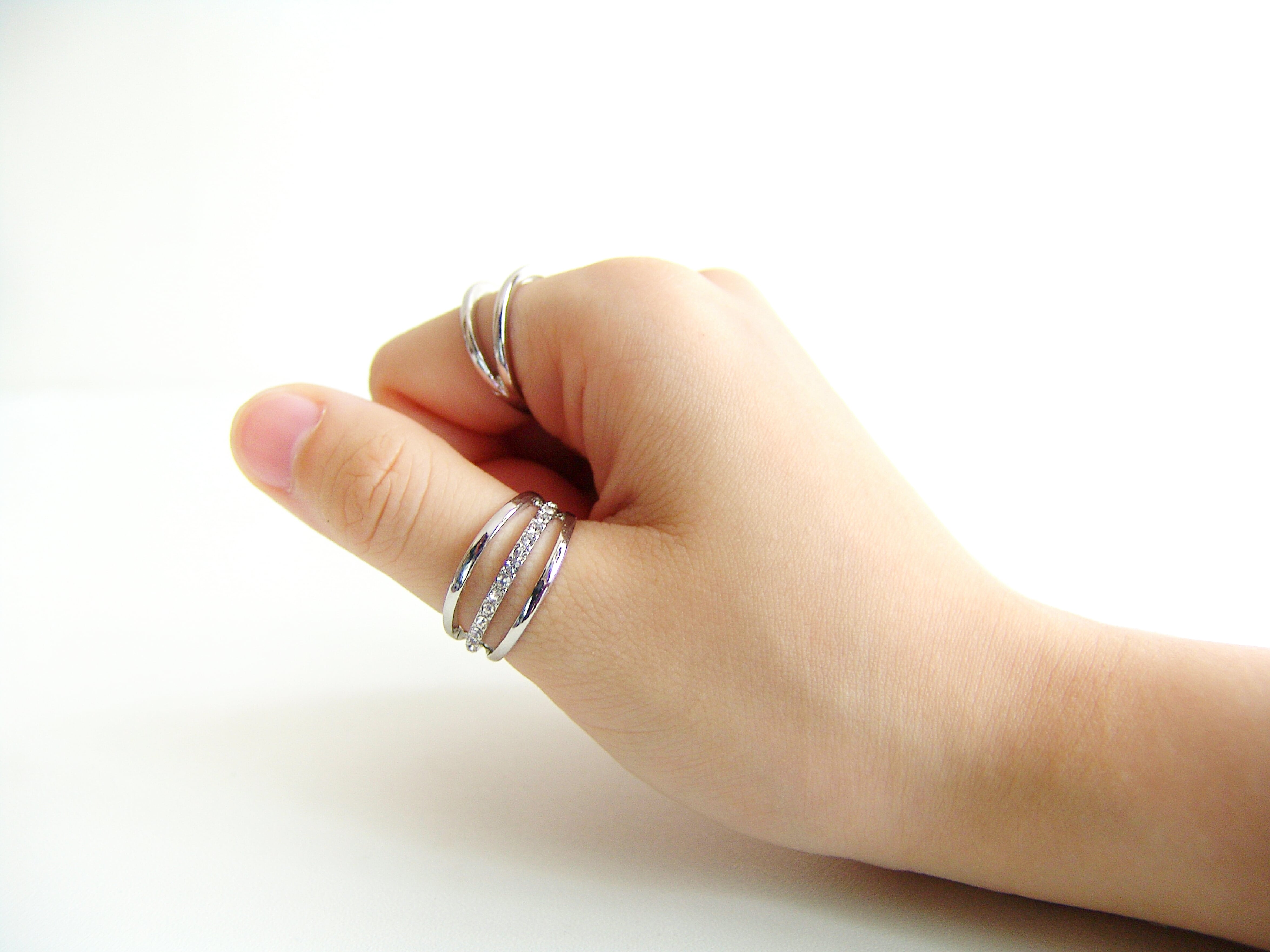 Anillo en el dedo pulgar