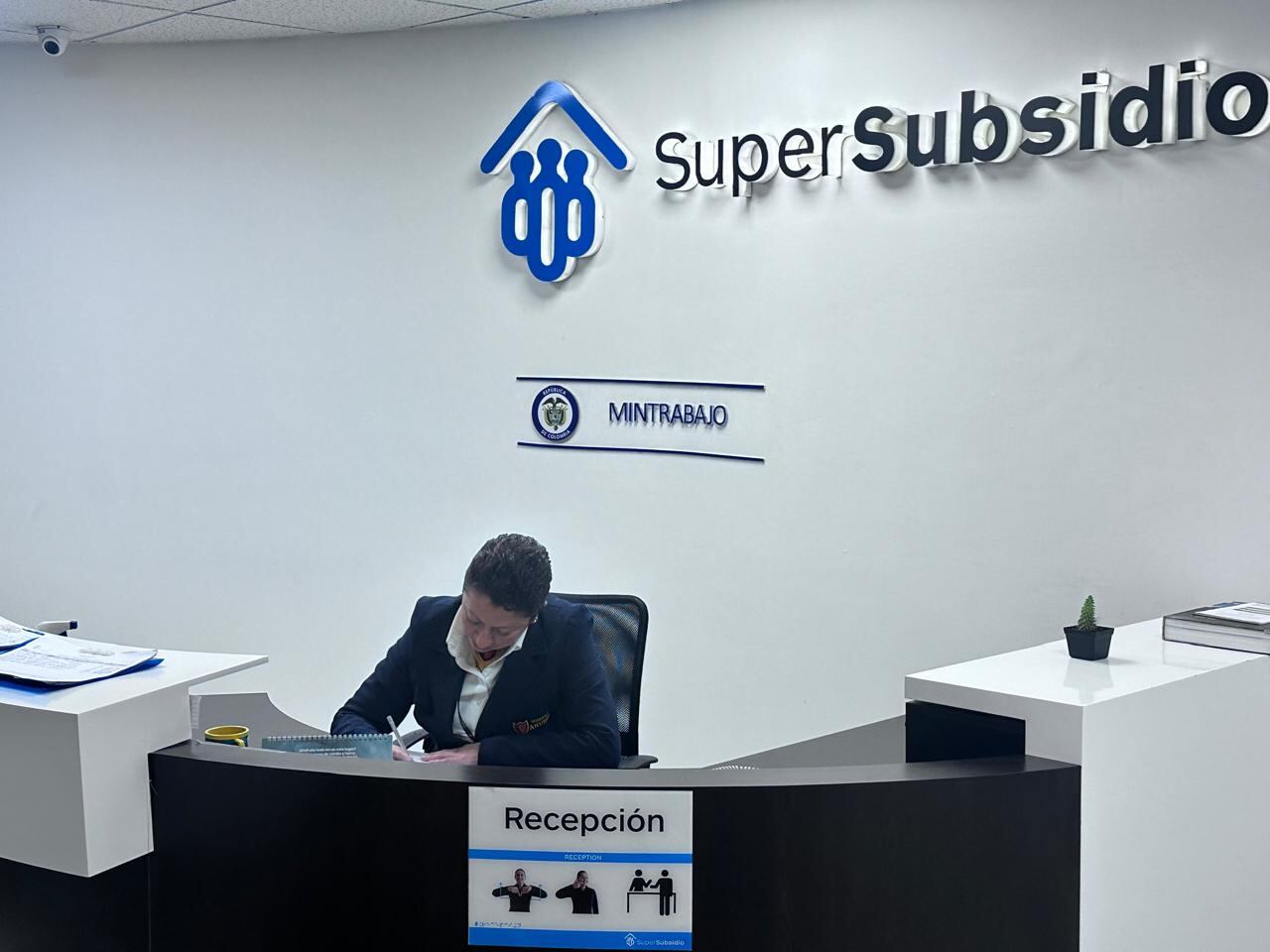 La Superintendencia de Subsidio es la encargada de vigilar a las cajas de compensación de todo el país.