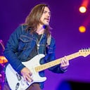 MONTERREY, MEXICO - OCTOBER 27: Colombian singer Juan Esteban Aristizábal 'Juanes' performing, during a concert as part of the 'Origen Tour' at Auditorio Citibanamex on October 27, 2022 in Monterrey, Mexico. (Photo by Medios y Media/Getty Images)