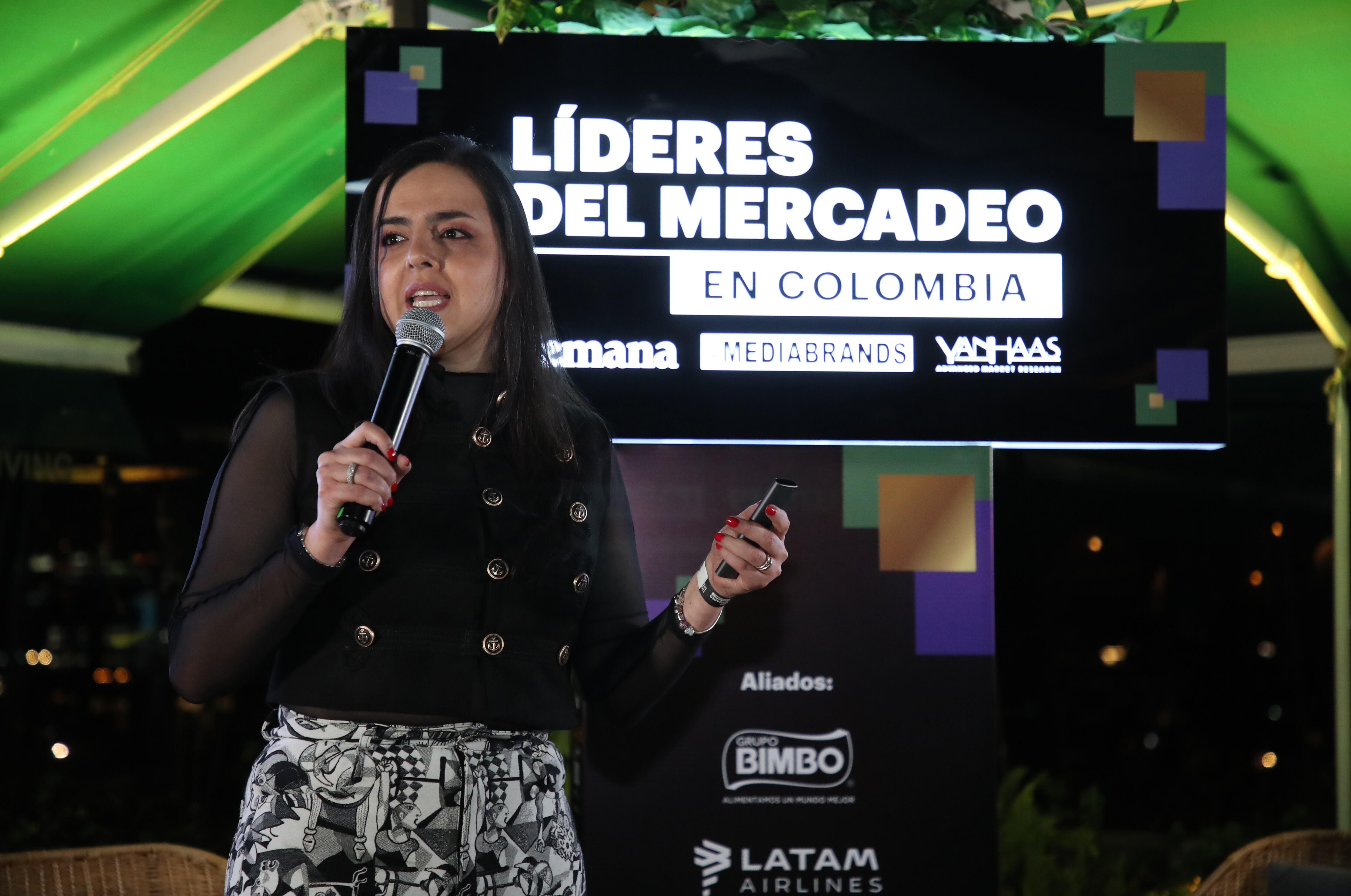 Erika Castro, directora de Desarrollo de Negocio en YanHass, durante la presentación del segundo estudio Líderes del Mercadeo en Colombia.