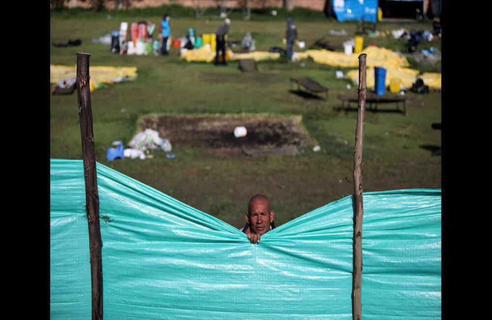 Desde las 5:30 de la mañana 230 servidores públicos comenzaron a cerrar esta polémica medida tomada a mediados de noviembre por el Distrito.