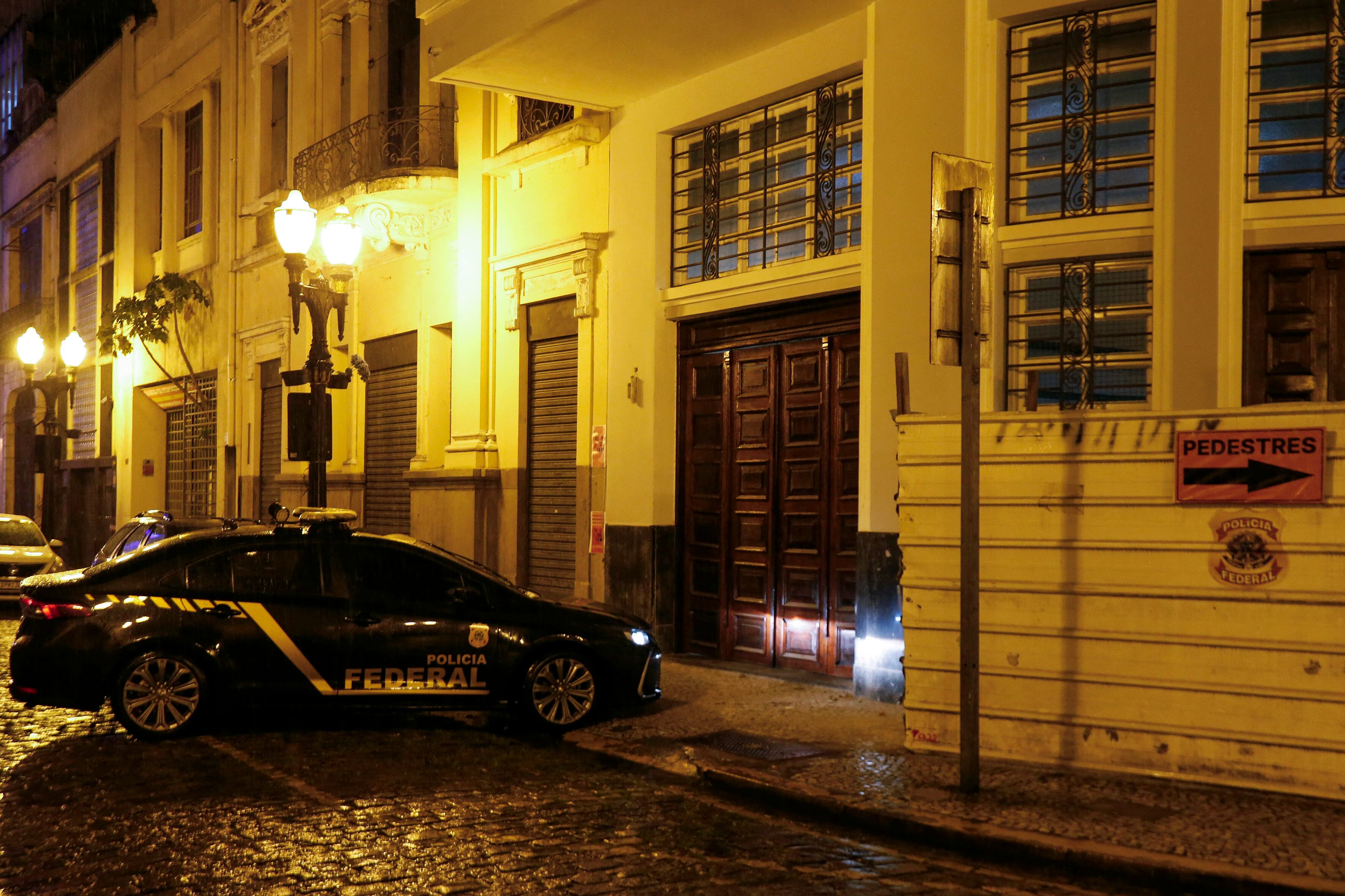General view of the entrance to the Federal Police headquarters in Santos, coast of Sao Paulo, Brazil on March 21, 2024. Former football player Robinho was arrested this Thursday by the Brazilian police to pay a nine-year prison sentence in the country for gang rape issued in Italy in 2017. (Photo by Miguel SCHINCARIOL / AFP)
