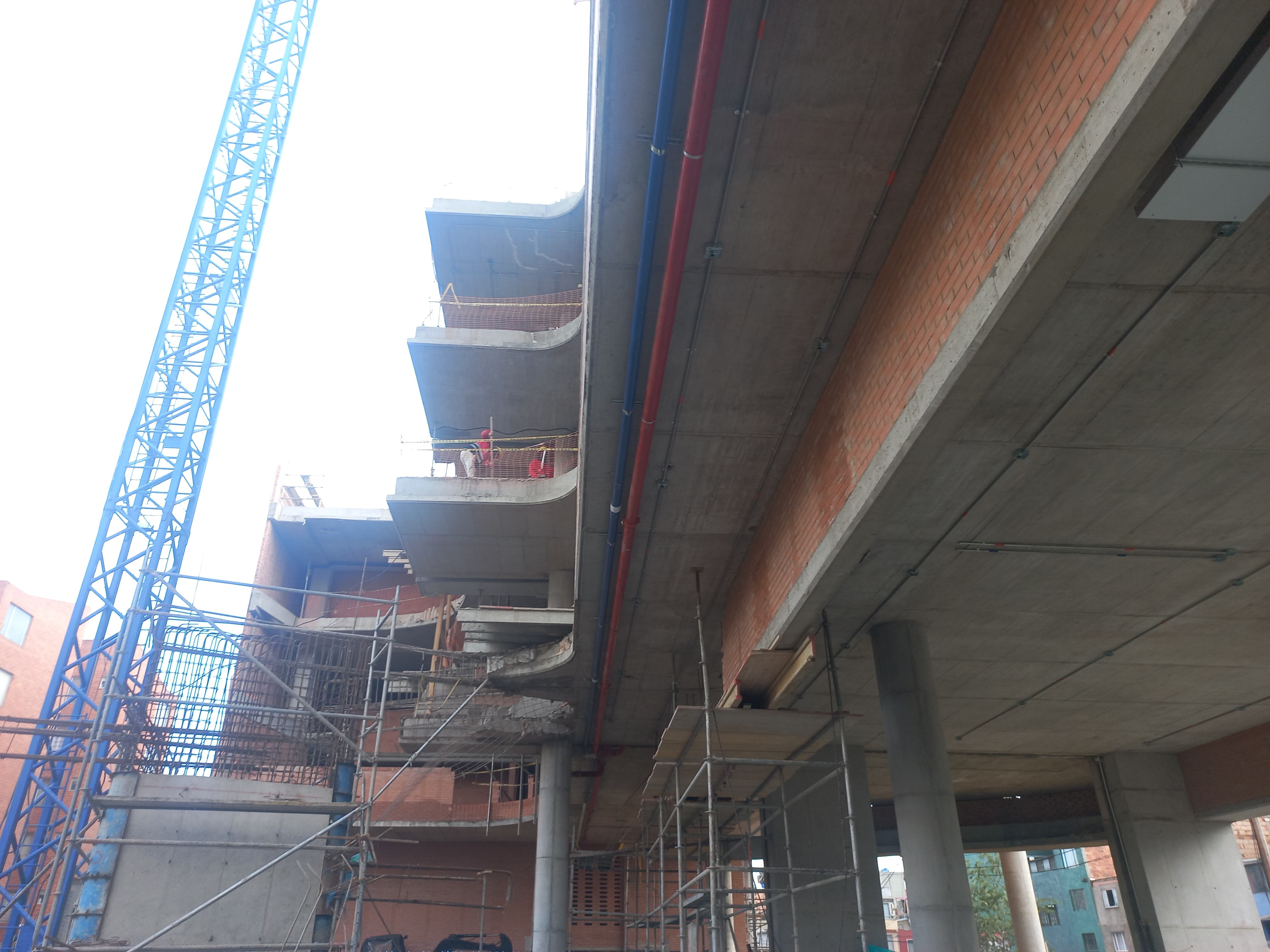 Colegio Hipotecho Feliza Bursztyn de Bogotá,