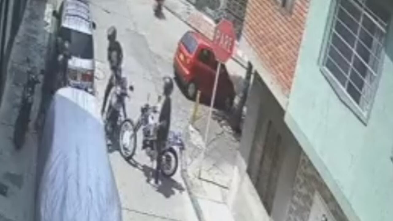 Tres ladrones emboscaron a un ciudadano y le quitaron sus pertenencias.
