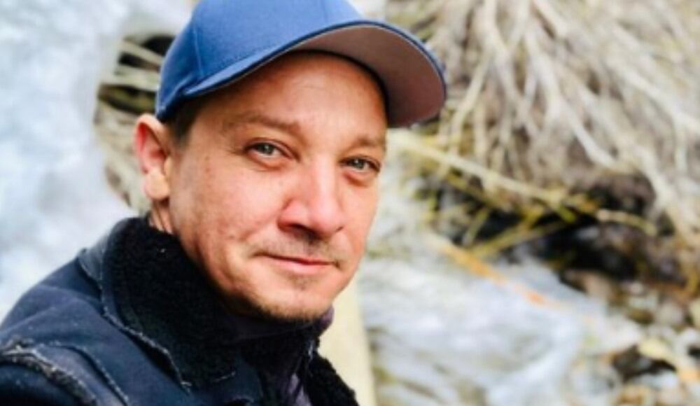 El actor salió del hospital y se dirigió a su hogar a continuar con la recuperación.