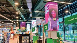 Pantallas LED en Jumbo Cencosud.