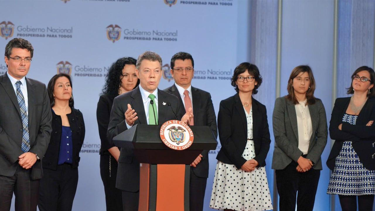 El presidente, Juan Manuel Santos, firmó el decreto y habló sobre sus bondades en compañía de todo el equipo técnico que estuvo al frente de su elaboración.