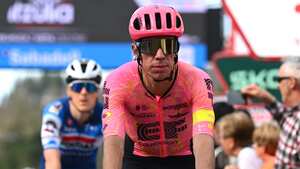 Rigoberto Urán, corredor al servicio del EF Education-EasyPost.