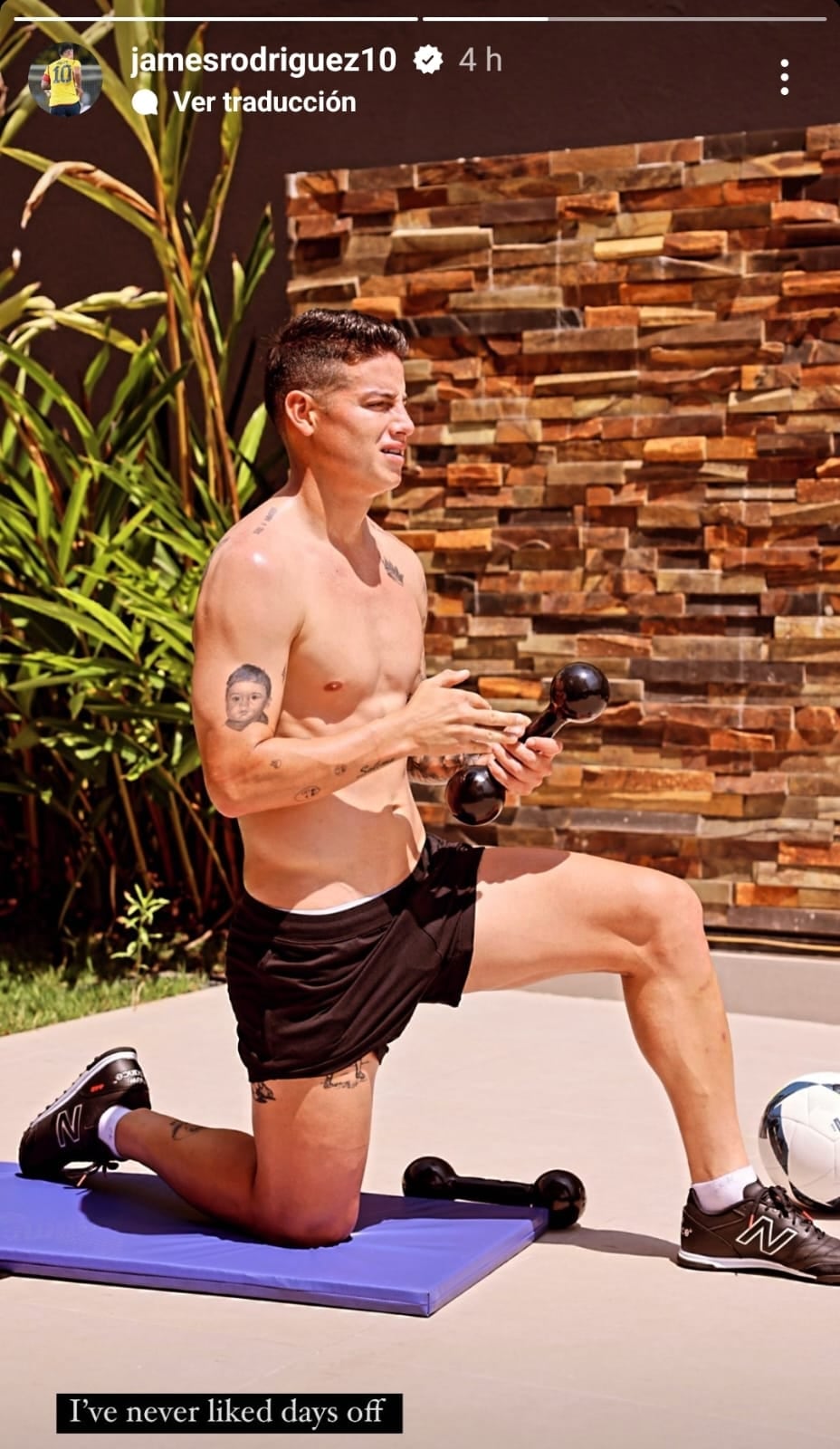 James Rodríguez siguió entrenando a pesar de tener el día libre.