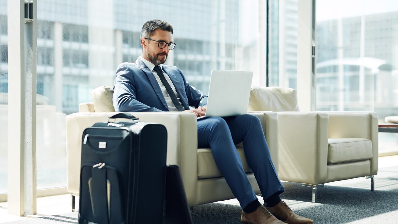 Comodidades que ofrecen los aeropuertos para pasar el tiempo mientras dura la escala