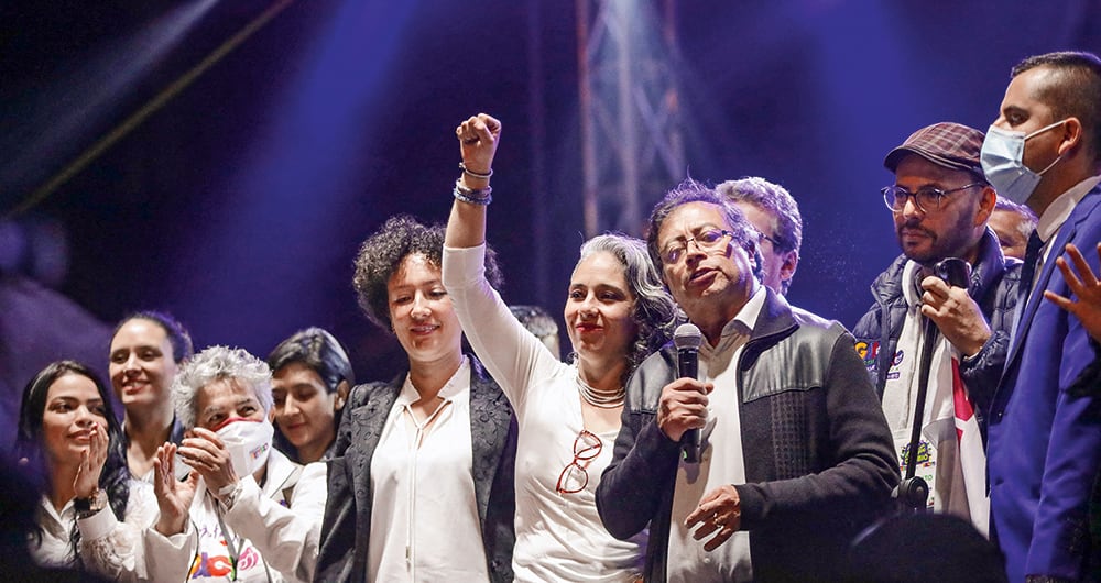   “El cansancio siempre tiene un costo, no es un buen consejero, incluido dar entrevistas cansado”, dice Gustavo Petro al explicar las polémicas situaciones que ha enfrentado en las tarimas.