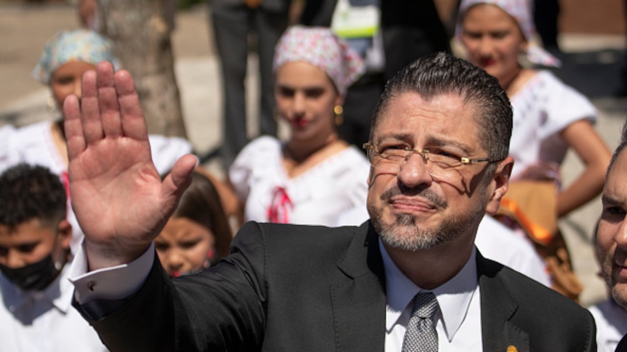 Rodrigo Chaves asumió este domingo como el 49º presidente de Costa Rica.