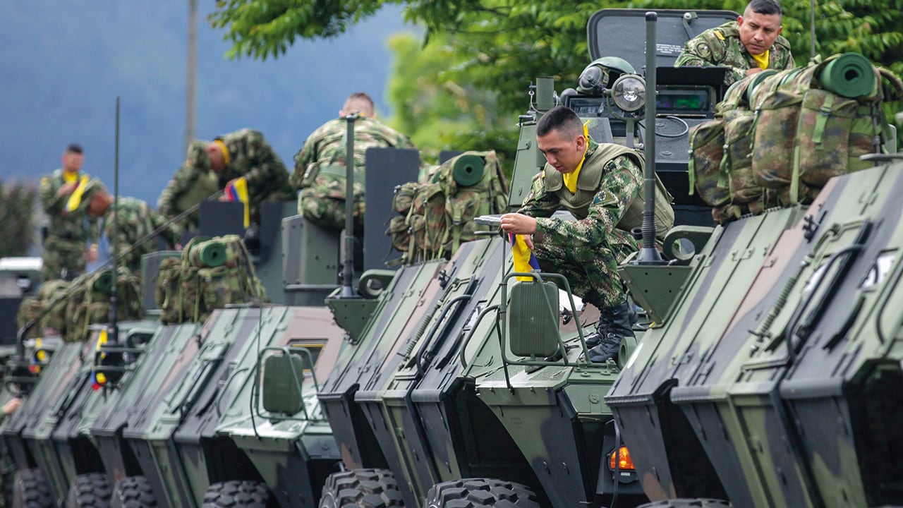  Según expertos en seguridad y conflicto armado, el próximo Gobierno va a recibir           una fuerza pública debilitada por parte de la administración Petro. 